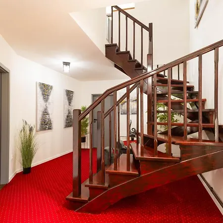 Highnest Apartament *